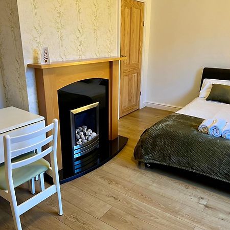 Housefield Stay, Room 4 Stoke-on-Trent Eksteriør bilde