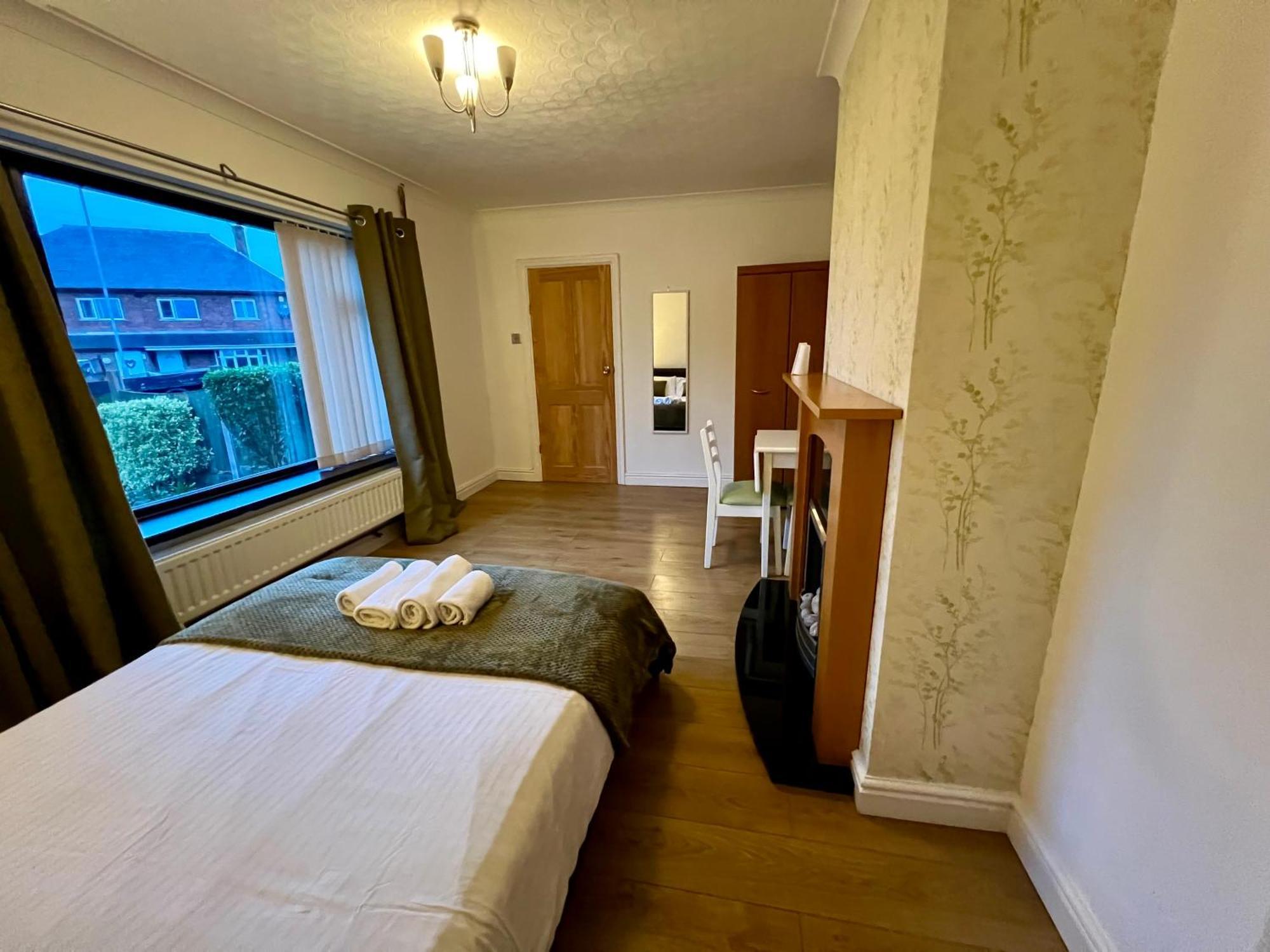 Housefield Stay, Room 4 Stoke-on-Trent Eksteriør bilde
